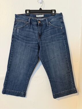 Levi's 525 Dark Blue Denim Capri Jeans Size 6